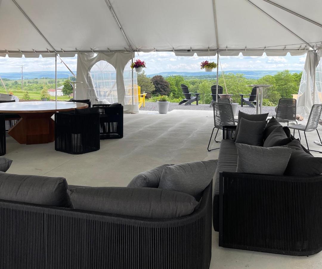 Naturluxe & Stars Watkins Glen Exterior foto